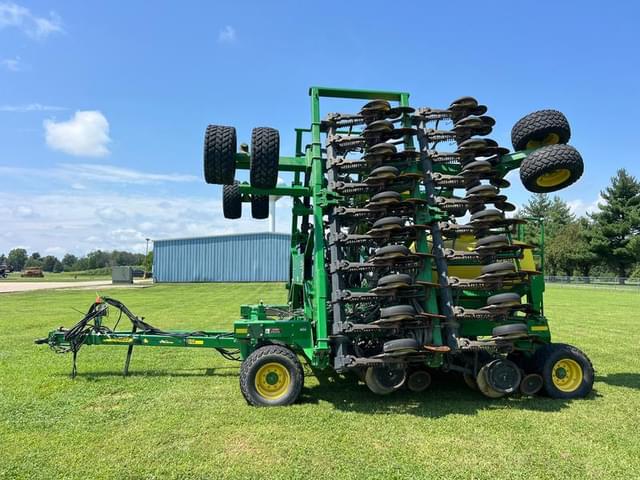 Image of John Deere 1990 equipment image 1
