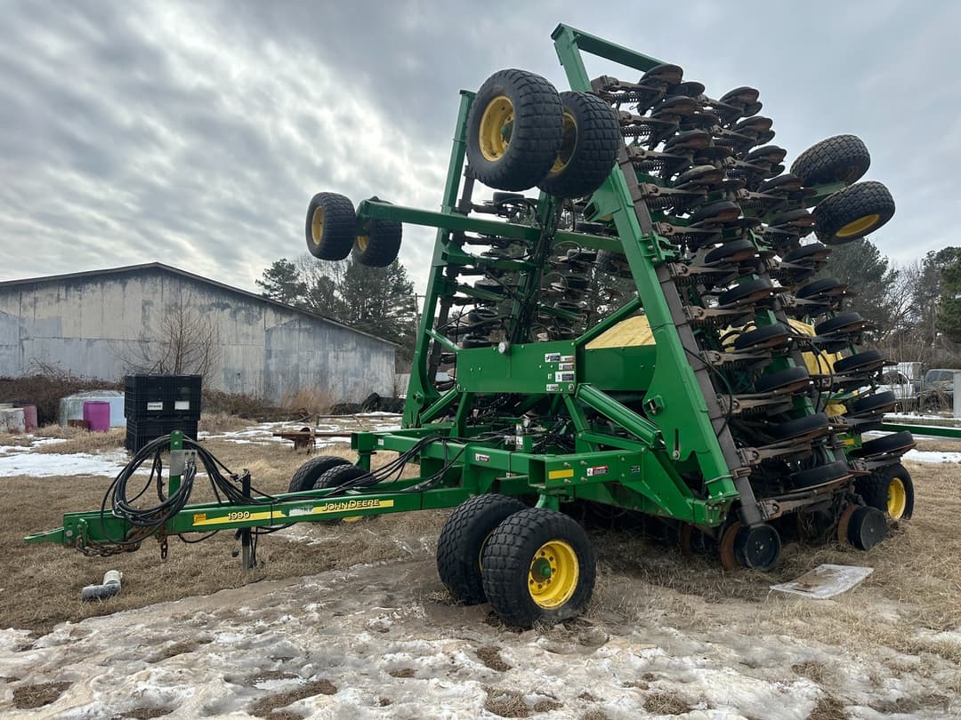 Image of John Deere 1990 Primary image