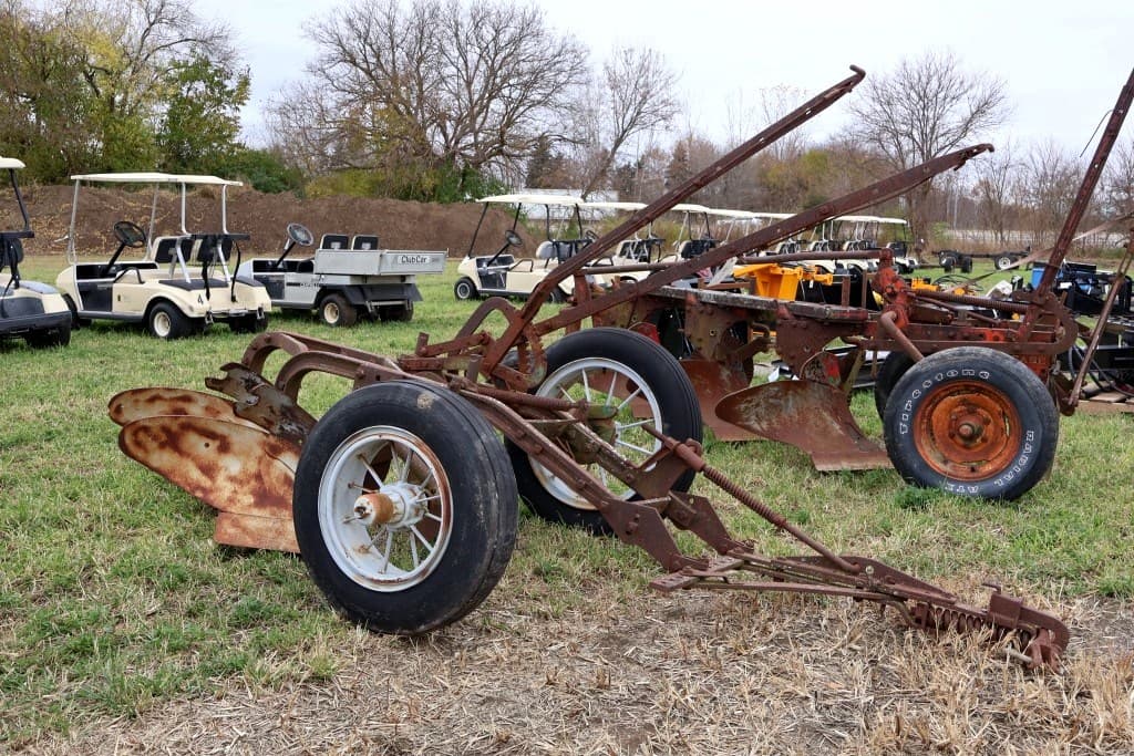 Image of John Deere 214 Image 0