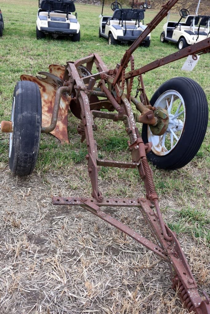 Image of John Deere 214 Image 1