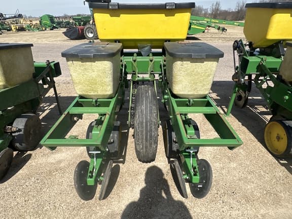 Image of John Deere Undetermined equipment image 1