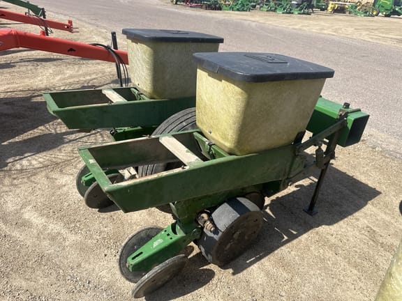 John Deere Undetermined Equipment Image0