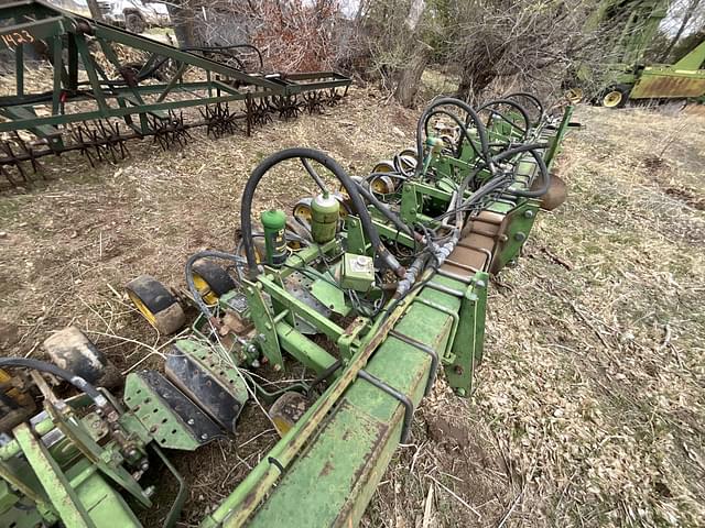 Image of John Deere 200 equipment image 2