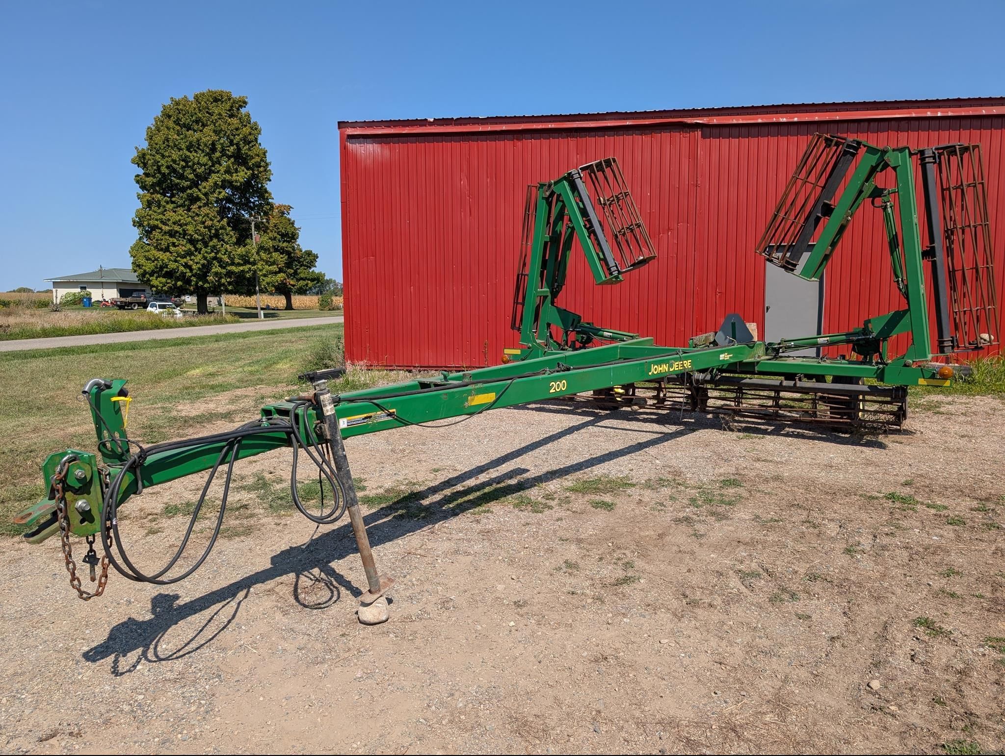 John Deere 200 Equipment Image0