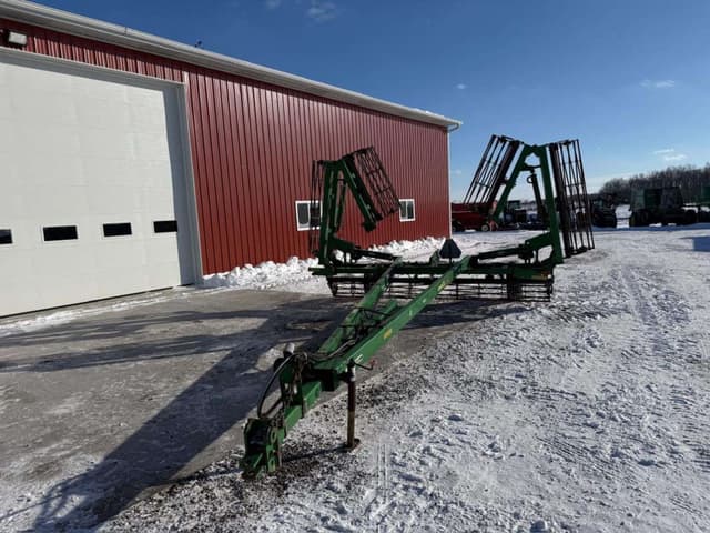 Image of John Deere 200 equipment image 2