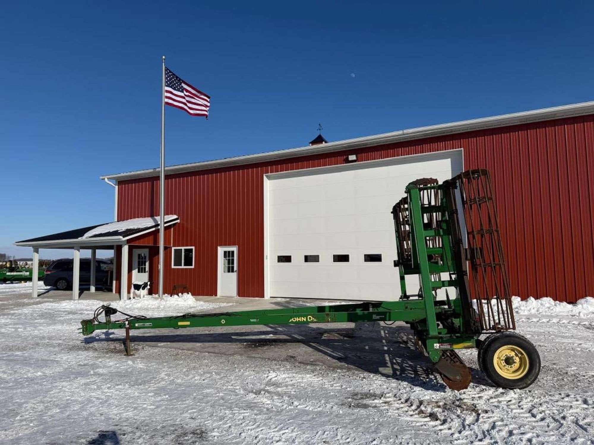 John Deere 200 Equipment Image0