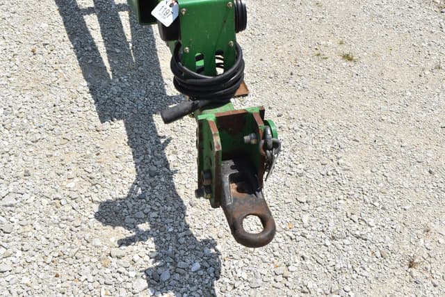 Image of John Deere 200 equipment image 3
