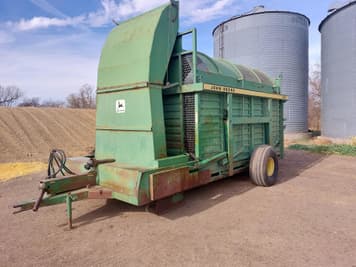 Main image John Deere 200