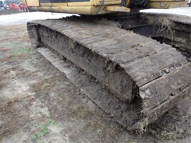 Image of John Deere 200LC equipment image 4