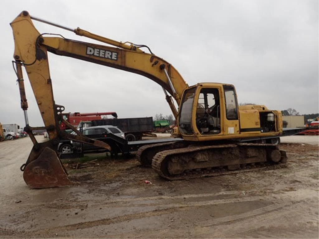 Image of John Deere 200LC Primary image