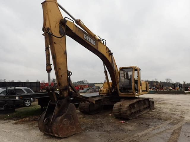 Image of John Deere 200LC equipment image 1