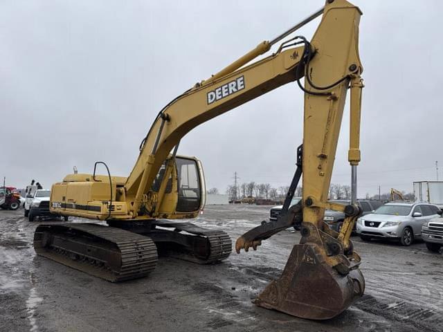 Image of John Deere 200LC equipment image 3