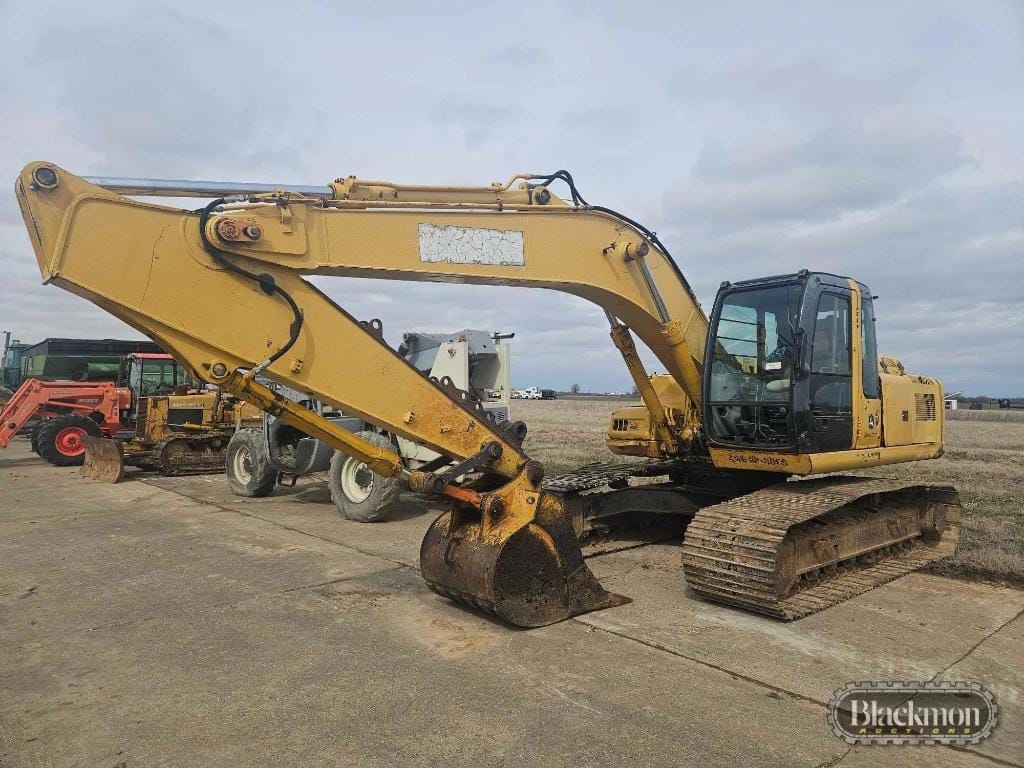 John Deere 200 Equipment Image0