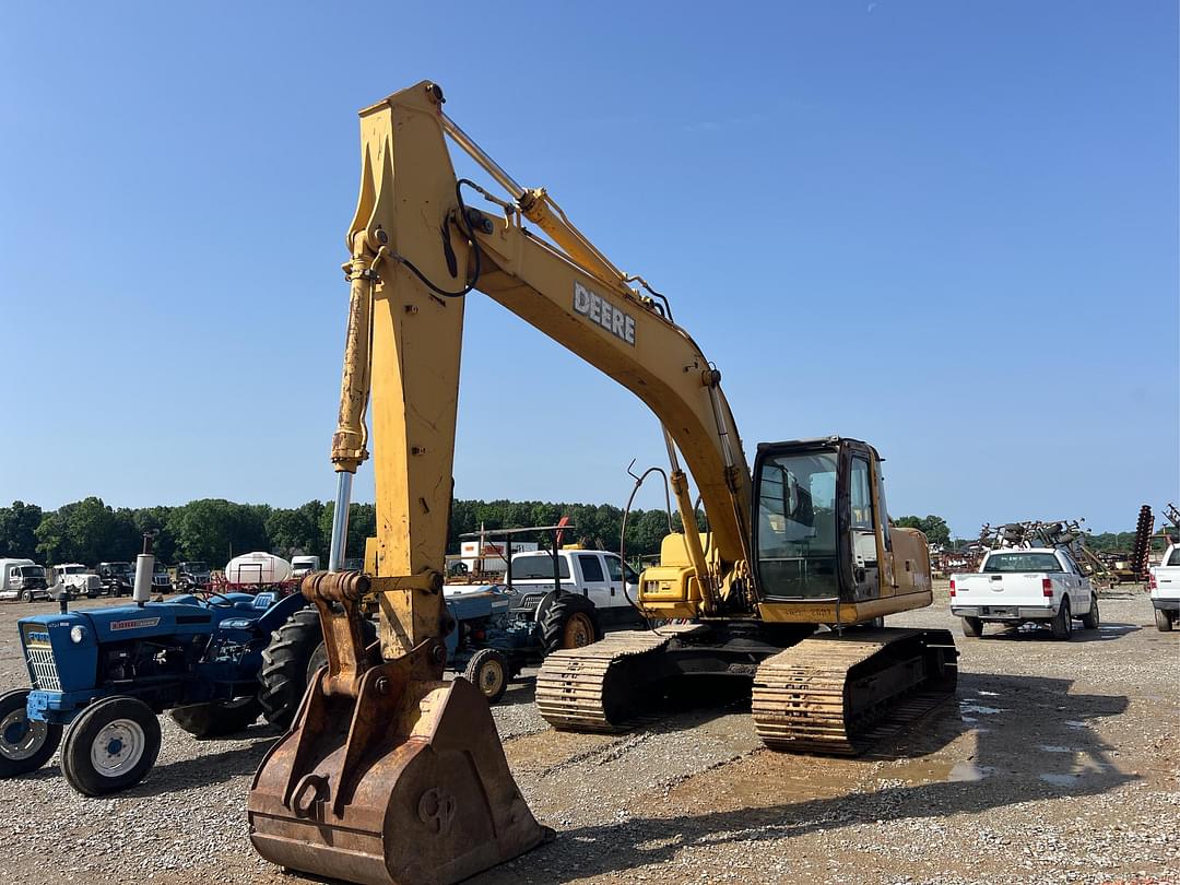 Image of John Deere 200C LC Primary image