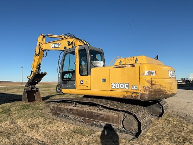 Image of John Deere 200C LC equipment image 1