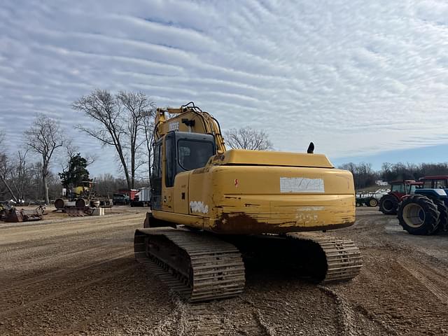 Image of John Deere 200C LC equipment image 1