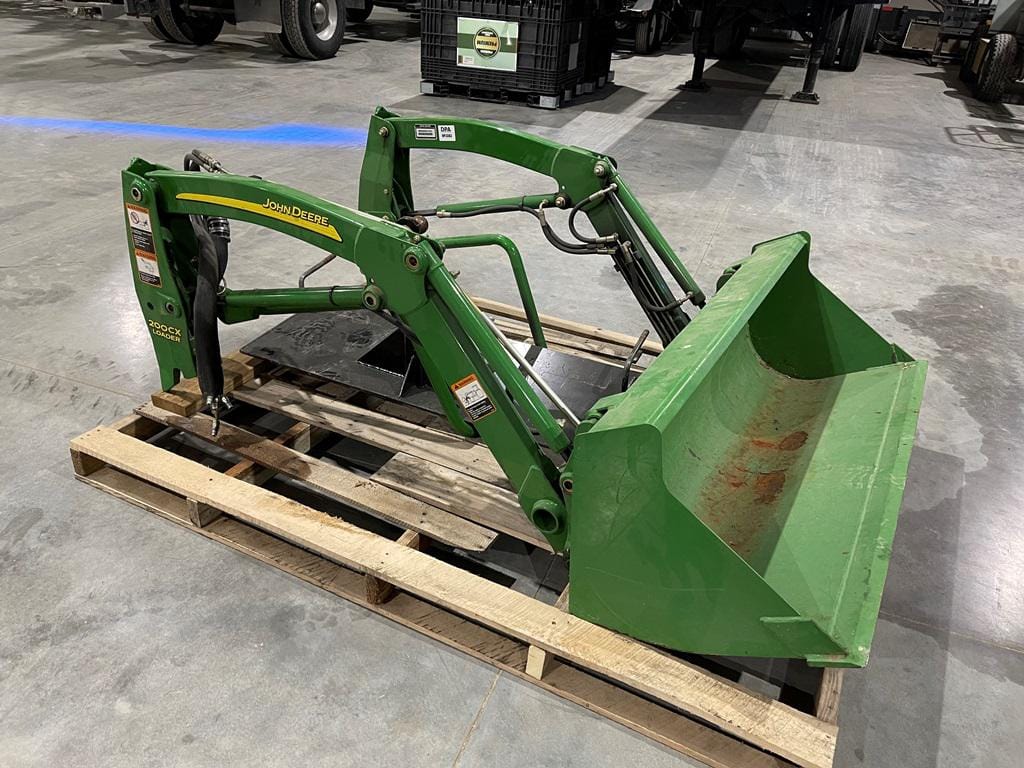 Main image John Deere 200CX