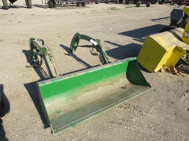 Image of John Deere 200X equipment image 4