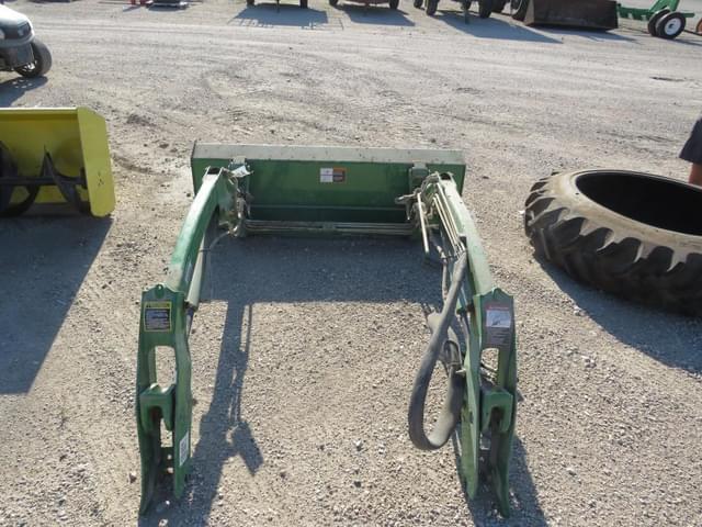 Image of John Deere 200X equipment image 2
