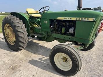 Main image John Deere 2010