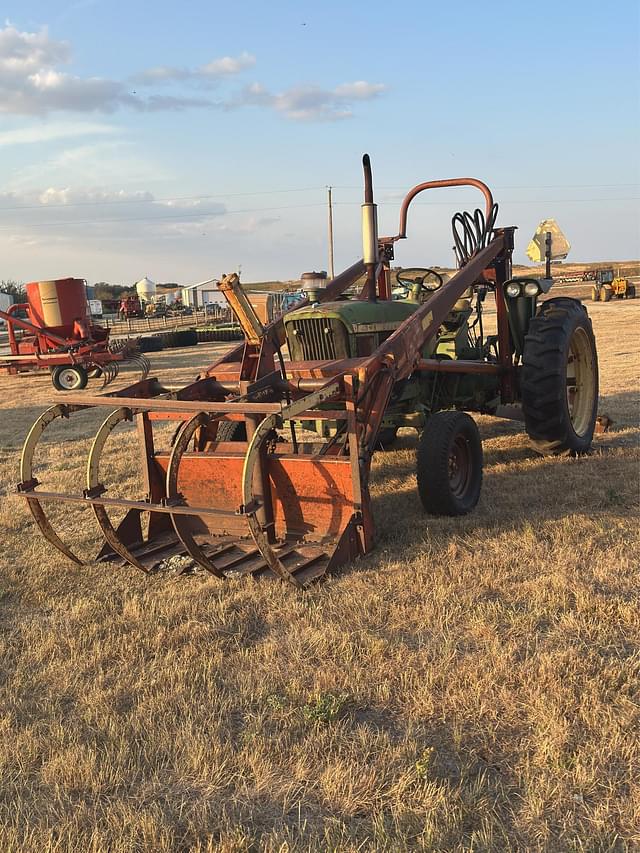 Image of John Deere 2010 equipment image 2