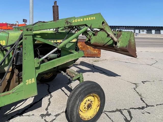 Image of John Deere 2010 equipment image 1