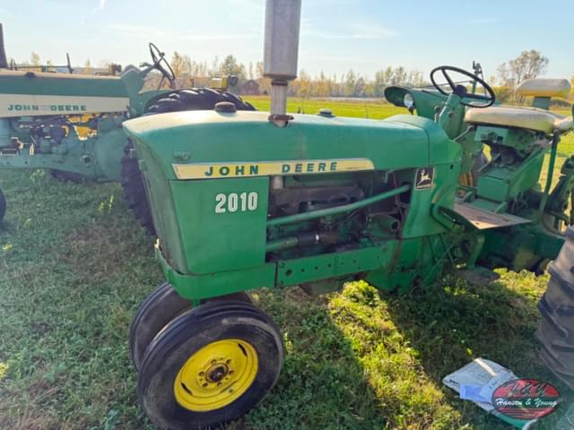 Image of John Deere 2010 equipment image 2