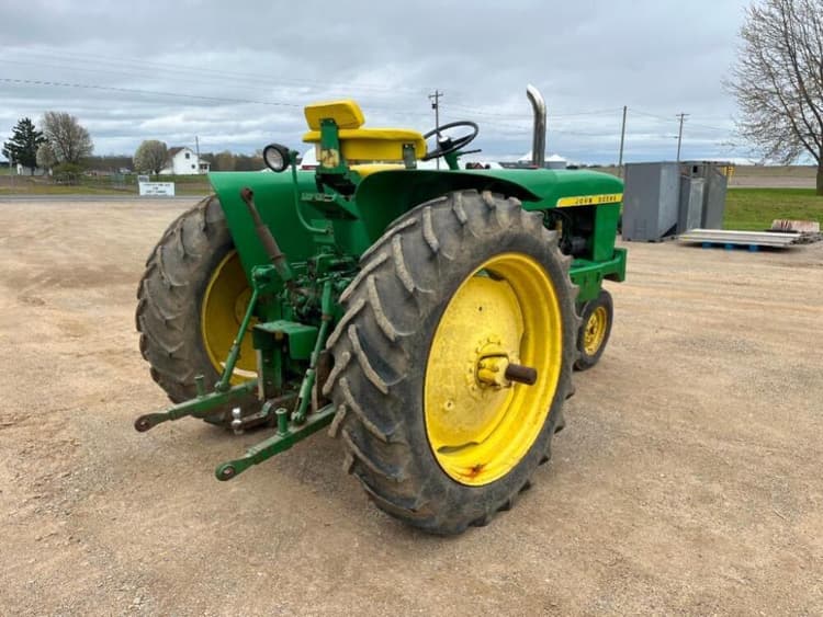 John Deere 2010 For Sale