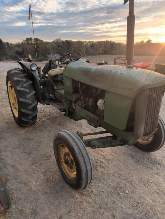 Image of John Deere 2010 equipment image 4