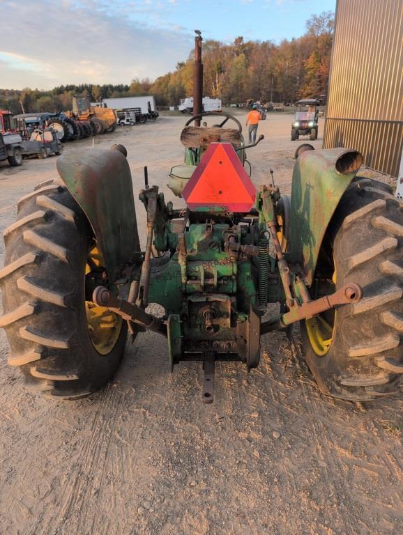 Image of John Deere 2010 equipment image 2