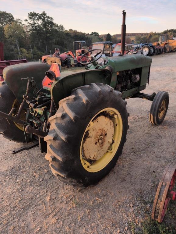 Image of John Deere 2010 equipment image 3