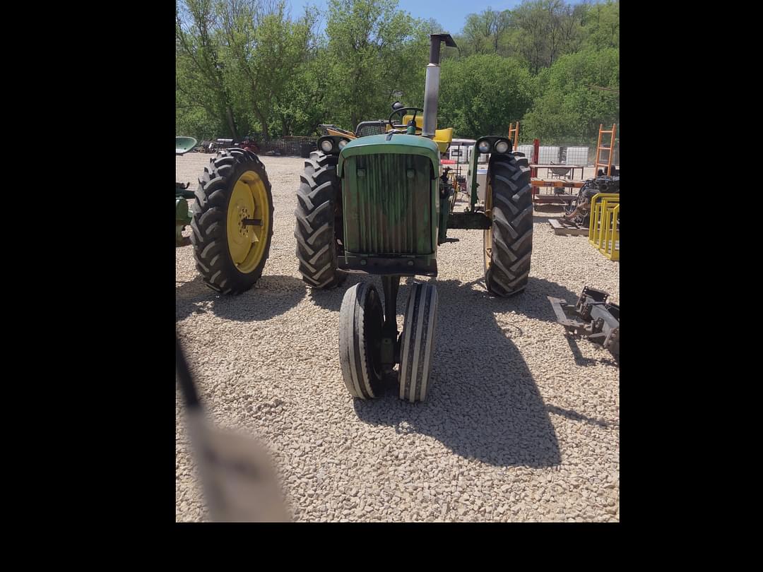 Image of John Deere 2010 Primary image