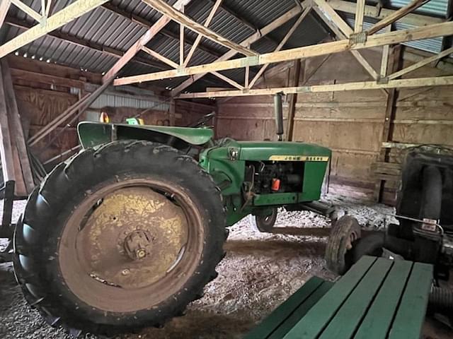 Image of John Deere 2010 equipment image 1