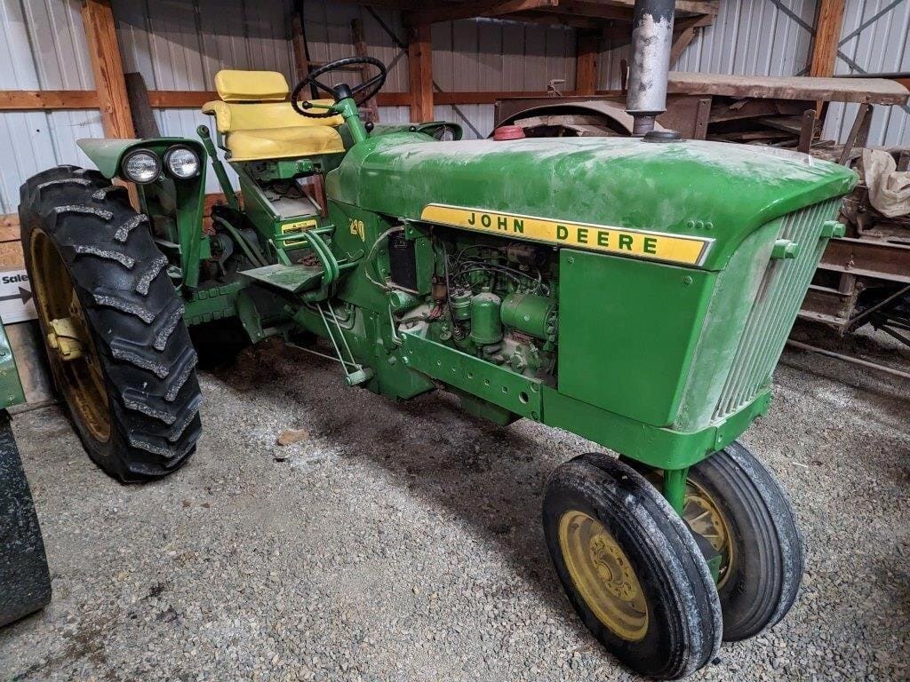 Main image John Deere 2010