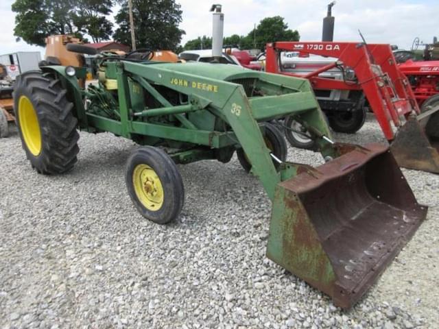 Image of John Deere 2010 equipment image 1