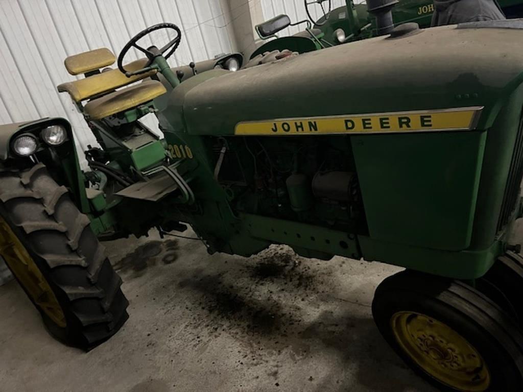 Image of John Deere 2010 Primary image