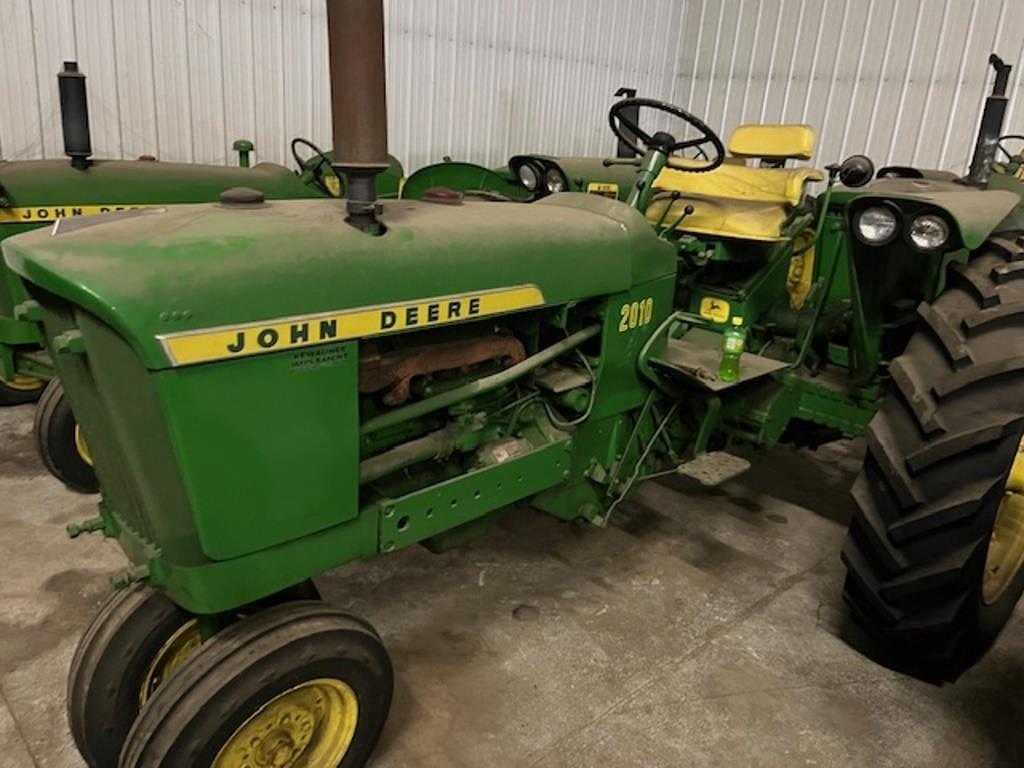 Image of John Deere 2010 Primary image