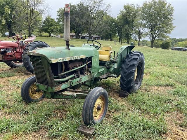 Image of John Deere 2010 equipment image 1