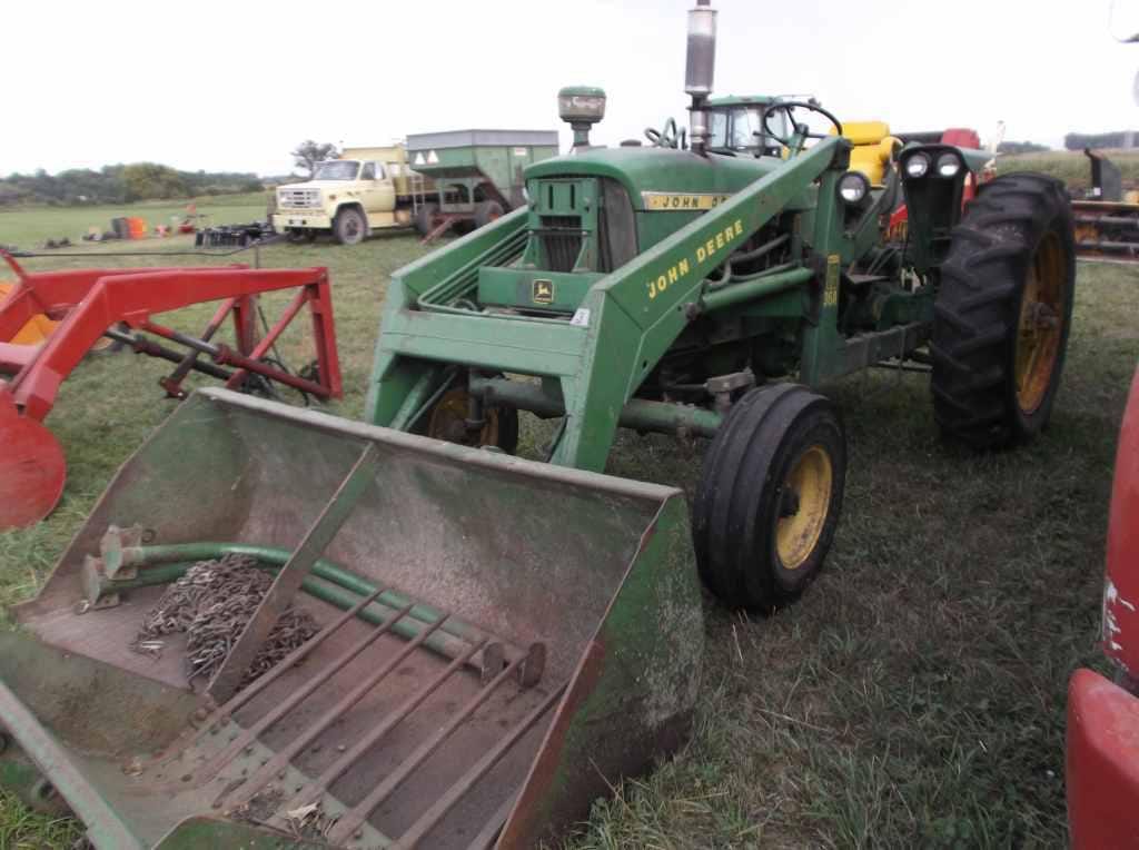 Main image John Deere 2010