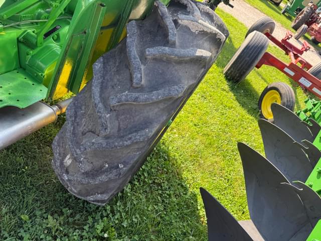 Image of John Deere 2010 equipment image 4