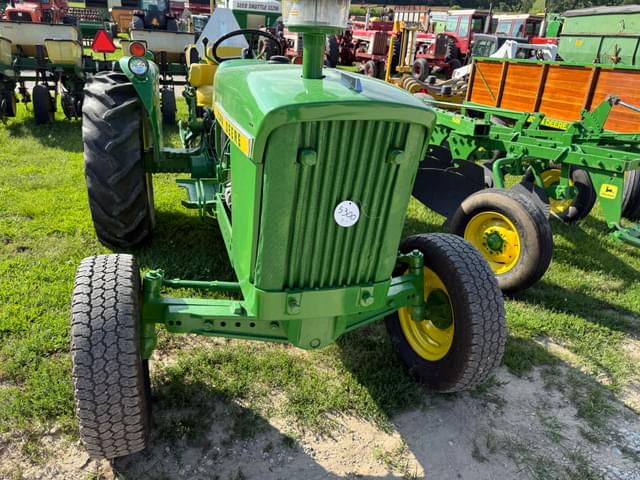 Image of John Deere 2010 equipment image 1