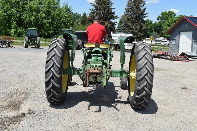 Image of John Deere 2010 equipment image 4