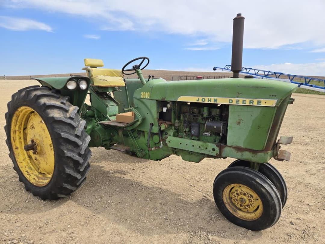Image of John Deere 2010 Primary image