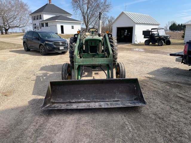 Image of John Deere 2010 equipment image 1