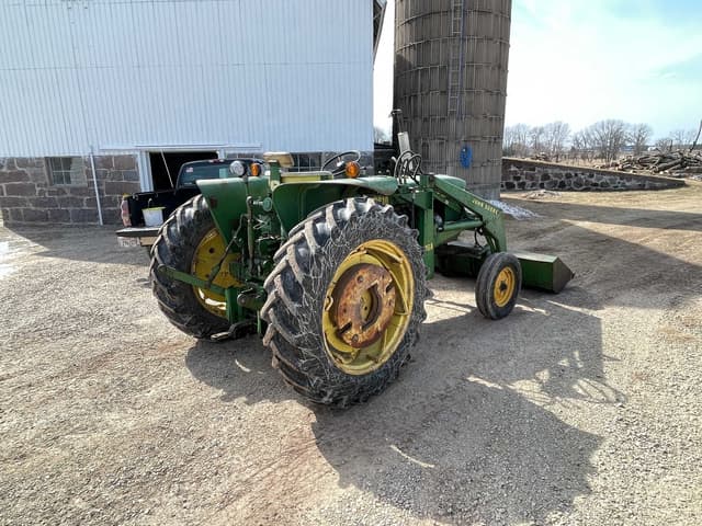 Image of John Deere 2010 equipment image 4