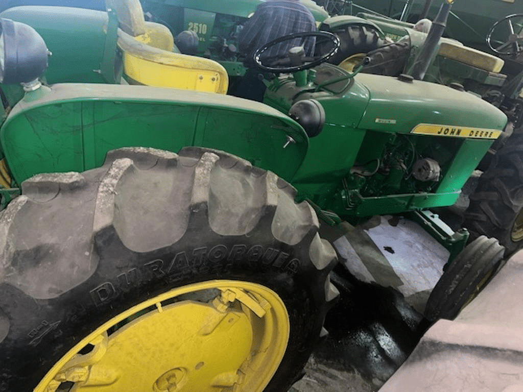 Image of John Deere 2010 Image 1