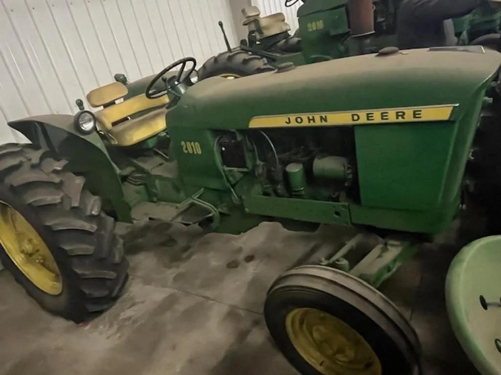 Image of John Deere 2010 Primary image