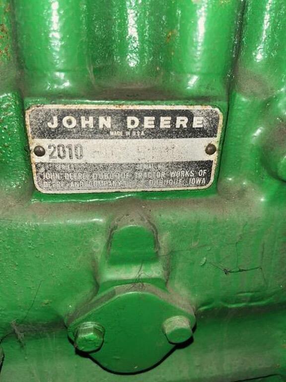 Image of John Deere 2010 equipment image 4