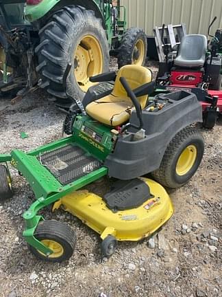 Image of John Deere Z425 equipment image 1