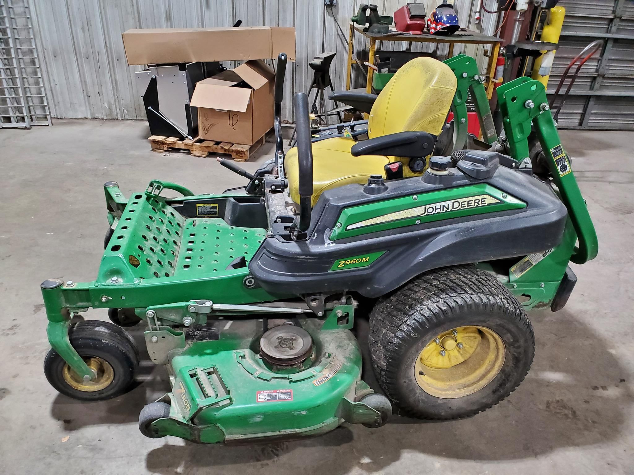 Main image John Deere Z960M